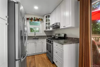 9 Pembrook Drive, Yonkers, NY 10710 - Photo 7