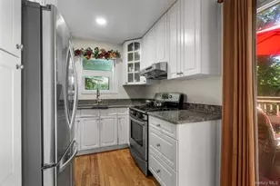 9 Pembrook Dr, Yonkers, NY 10710 - Photo 7