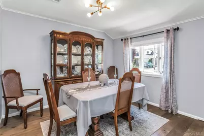 173 N Kings Avenue, Massapequa, NY 11758 - Photo 7