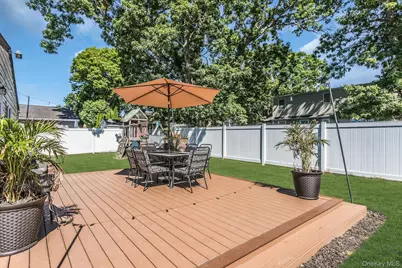 173 N Kings Avenue, Massapequa, NY 11758 - Photo 27