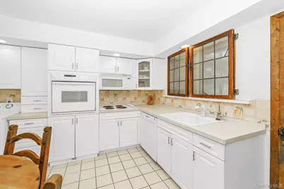 10 Rye Place, Commack, NY 11725 - Photo 3