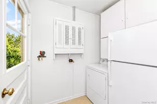 10 Rye Pl, Commack, NY 11725 - Photo 5