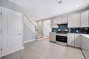 40 S 16th St, New Hyde Park, NY 11040 - Photo 11