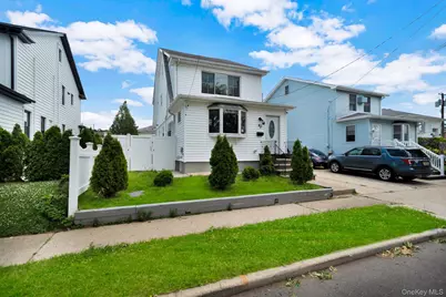 40 S 16 Street, New Hyde Park, NY 11040 - Photo 1