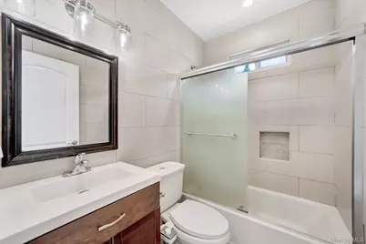 40 S 16 Street, New Hyde Park, NY 11040 - Photo 13