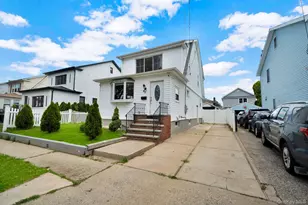 40 S 16th St, New Hyde Park, NY 11040 - Photo 3