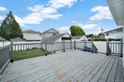 40 S 16 Street, New Hyde Park, NY 11040 - Photo 29