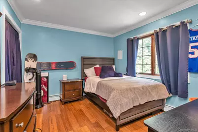 2635 Merrick Avenue, Merrick, NY 11566 - Photo 15
