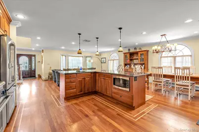 2635 Merrick Avenue, Merrick, NY 11566 - Photo 9