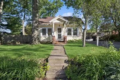 36 Lakeview Court, Ronkonkoma, NY 11779 - Photo 1