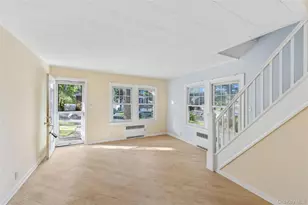 36 Lakeview Ct, Ronkonkoma, NY 11779 - Photo 11