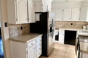62 Pell Ave, North Babylon, NY 11703 - Photo 5
