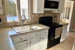 62 Pell Ave, North Babylon, NY 11703 - Photo 9