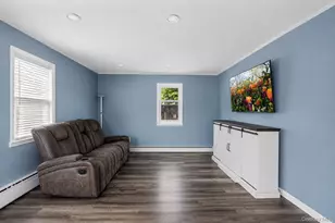 101 Spruce Ave, Bethpage, NY 11714 - Photo 15