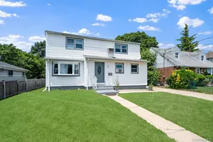 101 Spruce Ave, Bethpage, NY 11714 - Photo 3