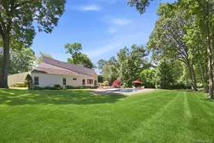 29 Amber Ln, Oyster Bay, NY 11771 - Photo 45