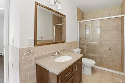 29 Amber Lane, Oyster Bay, NY 11771 - Photo 21