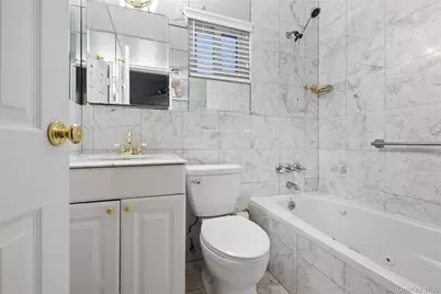 281 Dune Road #17B, Westhampton Beach, NY 11978 - Photo 15