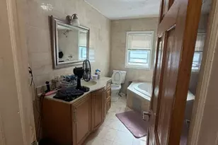 247-20 136th Rd, Rosedale, NY 11422 - Photo 3
