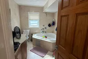 247-20 136th Rd, Rosedale, NY 11422 - Photo 5