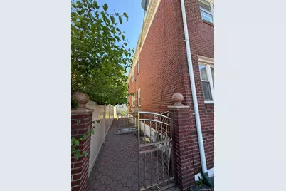 24720 136th Road, Rosedale, NY 11422 - Photo 9
