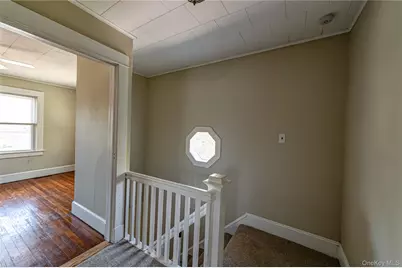 129 Bay Avenue, Patchogue, NY 11772 - Photo 15