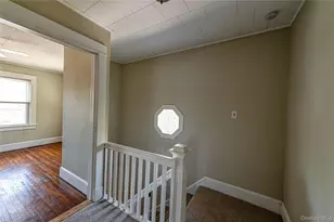 129 Bay Ave, Patchogue, NY 11772 - Photo 15