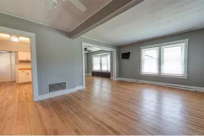 129 Bay Avenue, Patchogue, NY 11772 - Photo 5