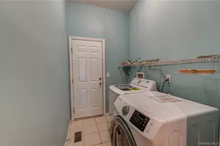 31 Cranberry Cir, Medford, NY 11763 - Photo 29