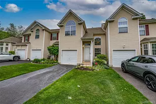 31 Cranberry Cir, Medford, NY 11763 - Photo 33