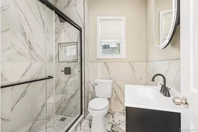 735 E 211th Street, Bronx, NY 10467 - Photo 9