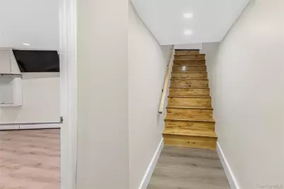 735 E 211th Street, Bronx, NY 10467 - Photo 17