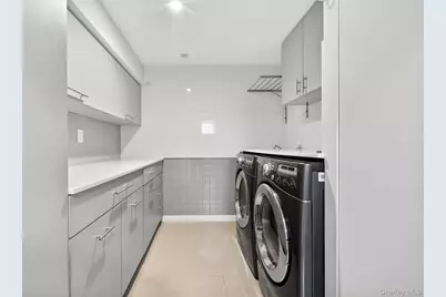 3215 Murray Lane, Flushing, NY 11354 - Photo 35