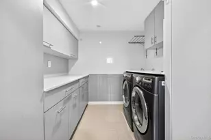32-15 Murray Ln, Flushing, NY 11354 - Photo 35