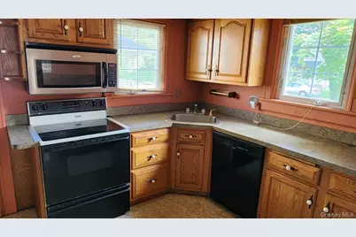 21 Marple Road, Poughkeepsie, NY 12603 - Photo 13