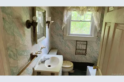 21 Marple Road, Poughkeepsie, NY 12603 - Photo 17