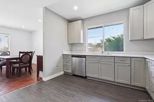 1 Moore Ave, Hempstead, NY 11550 - Photo 7