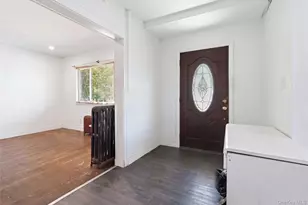 1 Moore Ave, Hempstead, NY 11550 - Photo 3