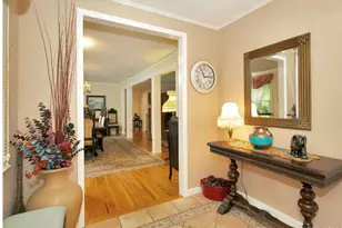 208 Wood Hampton Dr, White Plains, NY 10603 - Photo 5
