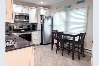 32 Hearthside Drive, Mount Sinai, NY 11766 - Photo 5