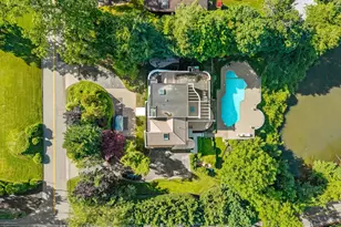1 Foxwood Rd, Great Neck, NY 11024 - Photo 43