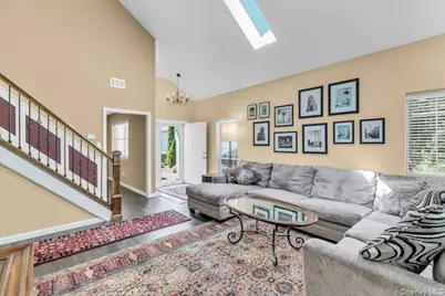 112 Dorado Court S, Middle Island, NY 11953 - Photo 7