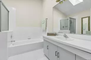 112 Dorado Ct S, Middle Island, NY 11953 - Photo 25