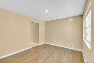 112 Dorado Ct S, Middle Island, NY 11953 - Photo 19