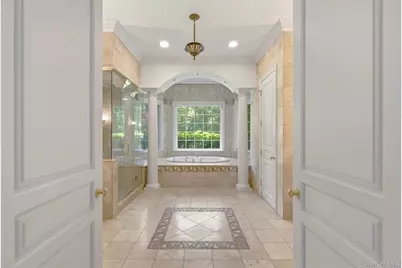 7 Fairway Court, Upper Brookville, NY 11771 - Photo 17