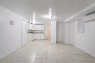 937 E 225th St, Bronx, NY 10466 - Photo 15