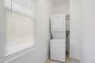 937 E 225th St, Bronx, NY 10466 - Photo 19