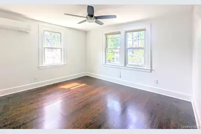 344 Roslyn Ave, Carle Place, NY 11514 - Photo 9