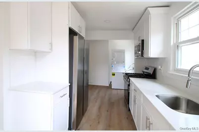 344 Roslyn Ave, Carle Place, NY 11514 - Photo 7
