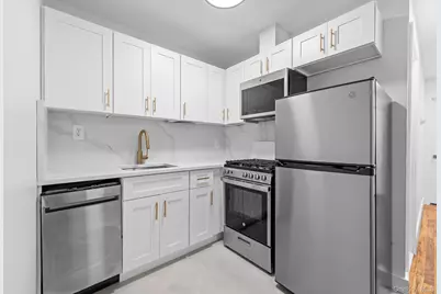83-32 159 Street, Jamaica, NY 11432 - Photo 3